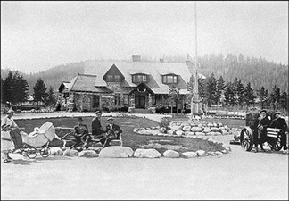 Information Centre, Jasper National Park, Parks Canada / Centre-d'Accueil-du-Parc-Jasper, Parcs Canada